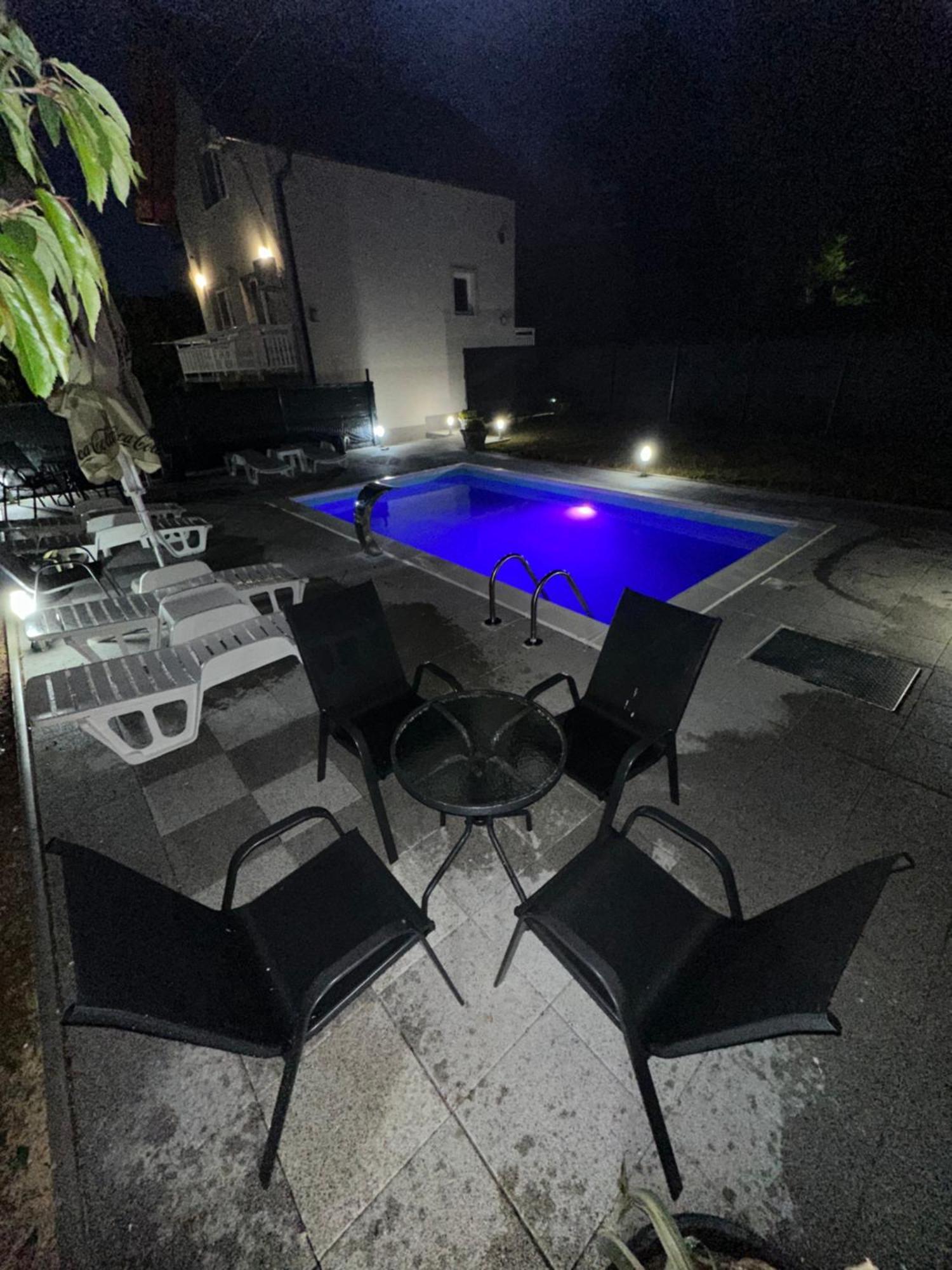 House Apartment Azra Sarajevo Bagian luar foto